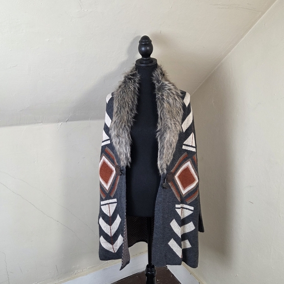 NWT ROCKIN'C Faux Fur Collar Knit Cardigan Western Sweater Size M - Picture 6 of 15